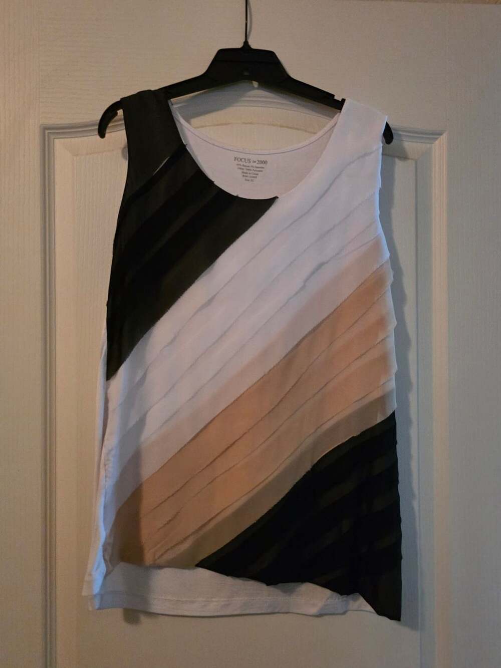 FOCUS >= 2000 Colorblock Pleated Asymmetric Tank Top Size XL